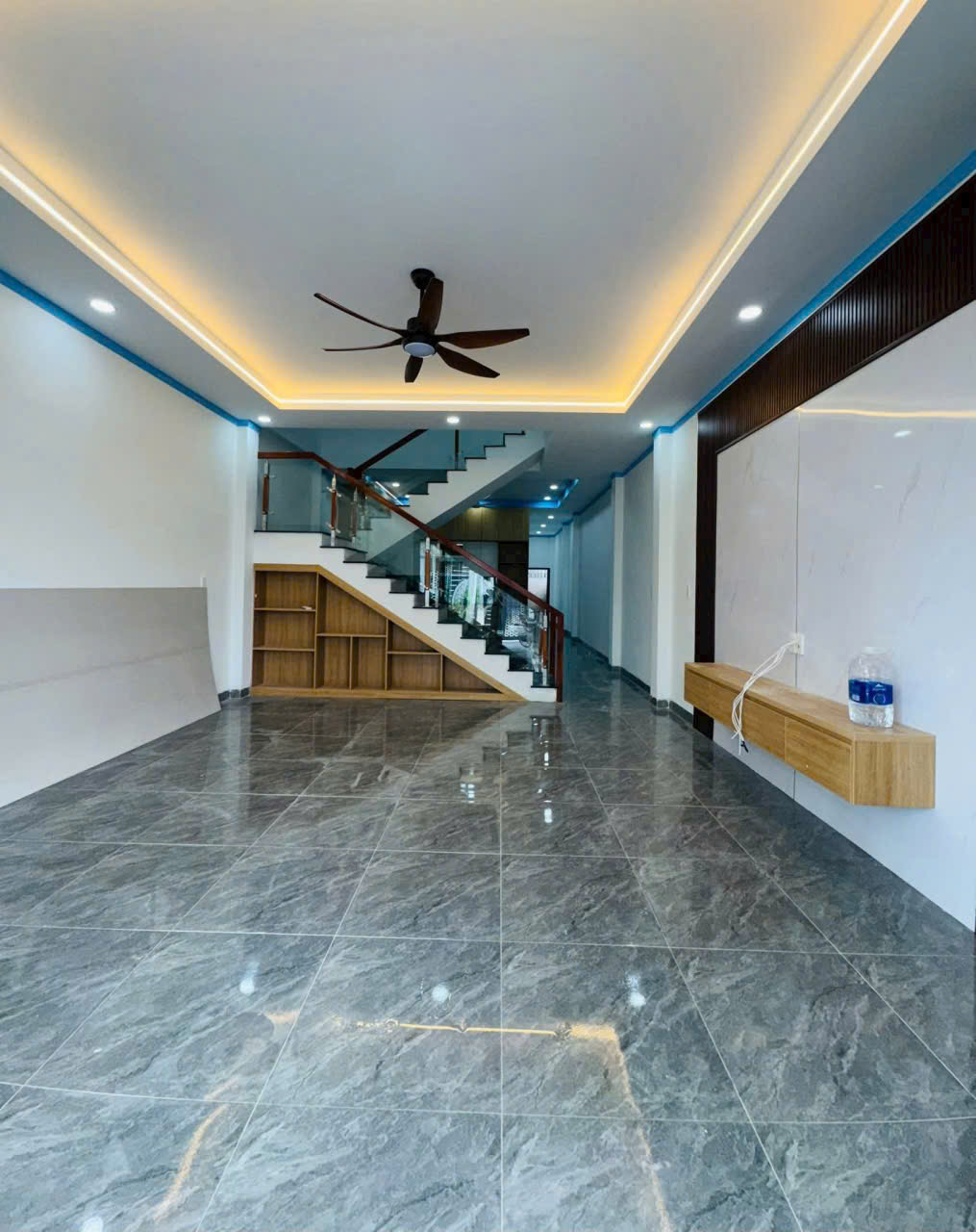 NGƠP ! Nhanh Tay Sỡ Hưu Ngay Căn Nhà Mẫu Phố Mới Xây Tại Tân Định Dtihc 5x20 SHR - Ảnh chính